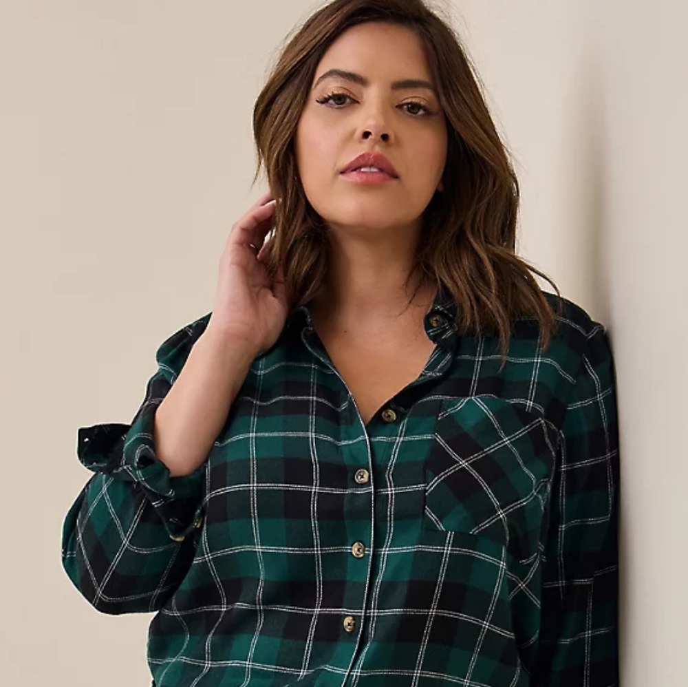 Lizzie Brushed Rayon Acrylic Button - Down